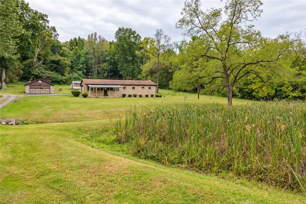 398 Moccasin Hollow Rd, Mt Pleasant, PA 15666