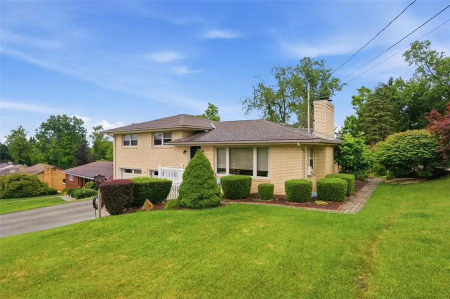 516 Oberdick Dr, McKeesport, PA 15135 - #2