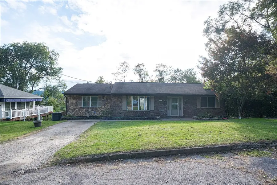 804 Maryland Ave, Midland, PA 15059 - #2