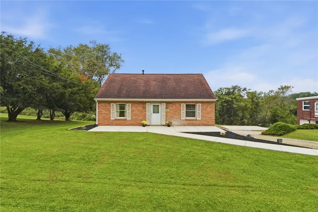 865 Hamilton Ave, Monroeville, PA 15146 - #1