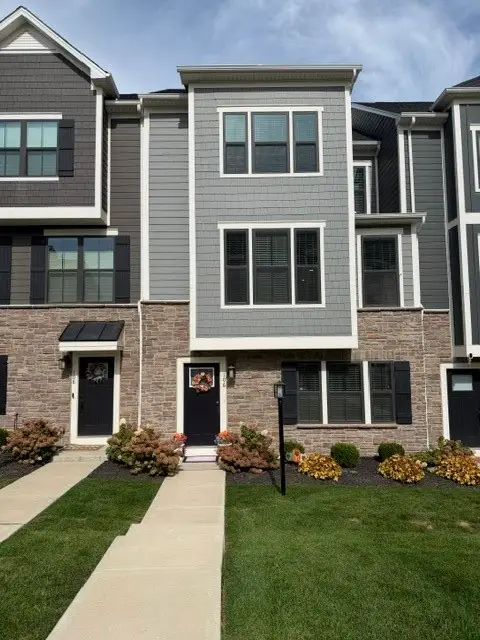106 Crab Apple Way, Coraopolis, PA 15108