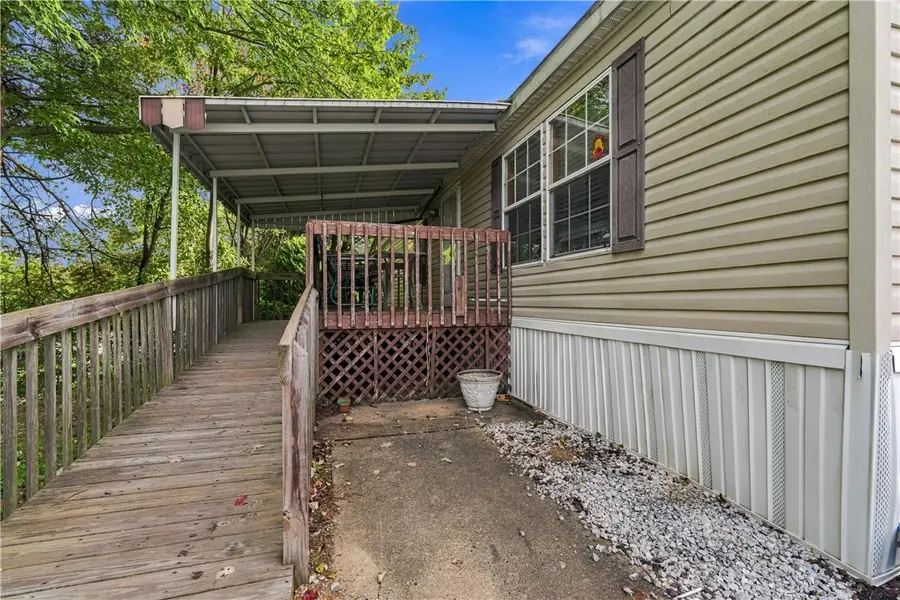 118 Highland Dr, Tarentum, PA 15084 - #2