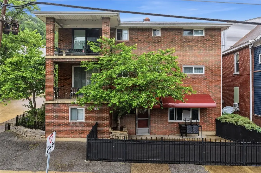 1214 Broadway Ave, McKees Rocks, PA 15136 - #1