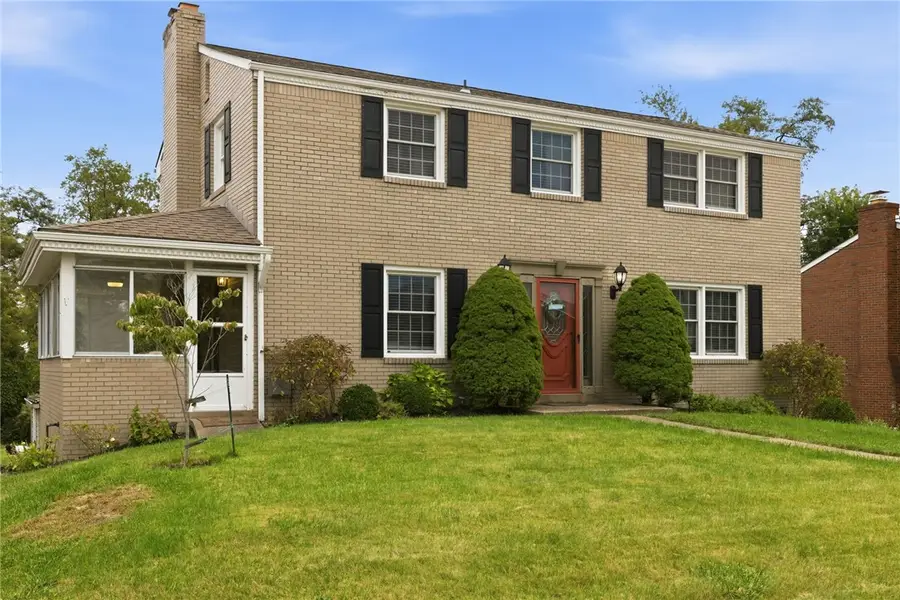 1105 Huston Dr, West Mifflin, PA 15122 - #3