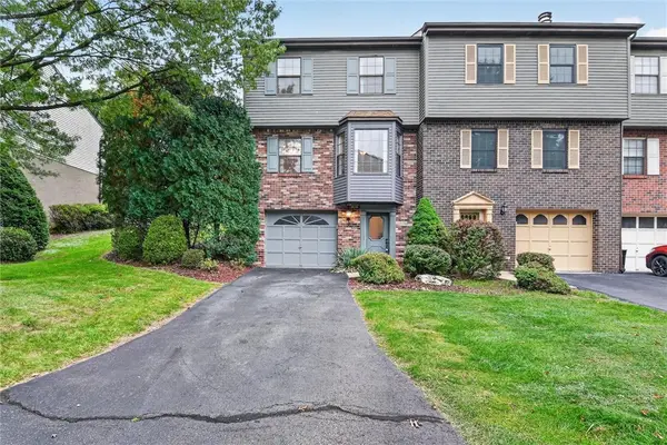 7440 Lighthouse Pt, Pittsburgh, PA 15221