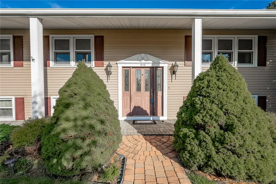 910 Country Ln, Indiana, PA 15701 - #2