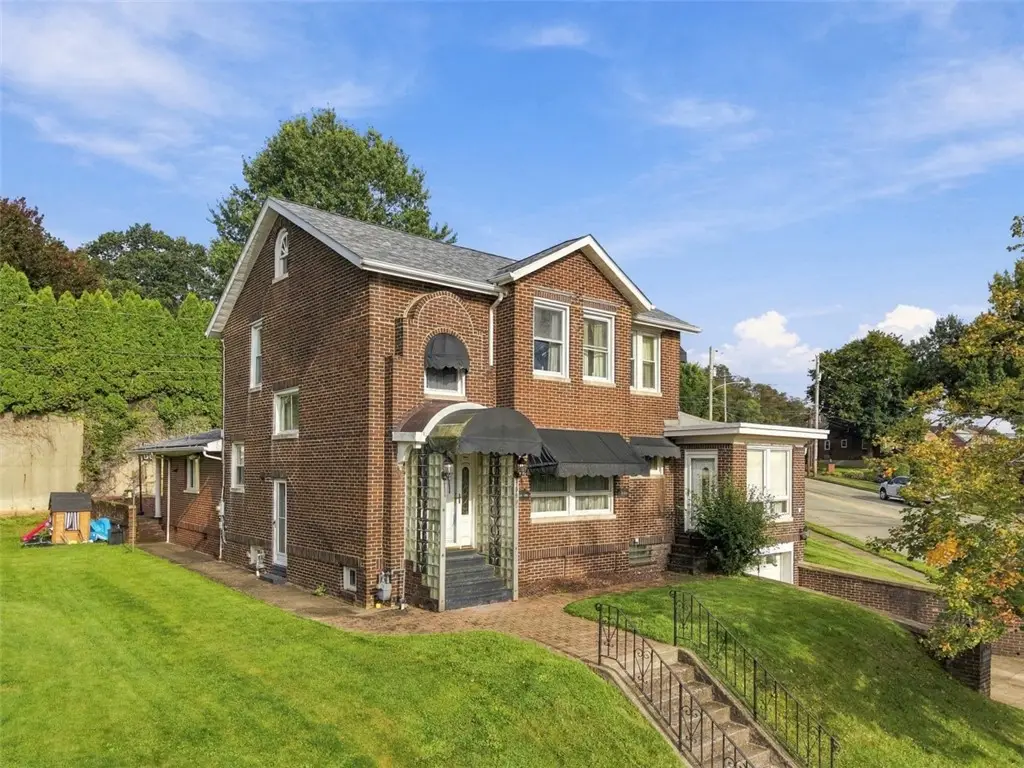 989 Ohio Ave, Midland, PA 15059 - #1