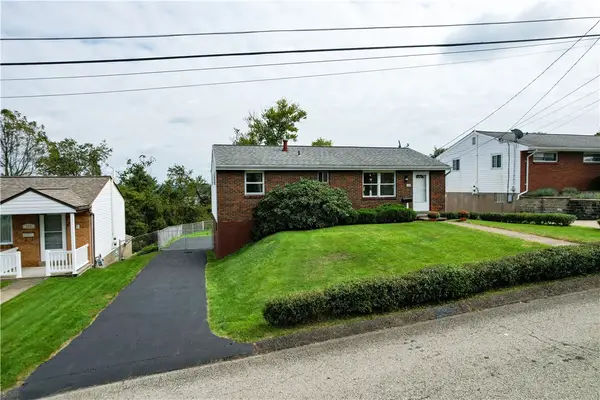 121 Vetter Dr, Pittsburgh, PA 15235