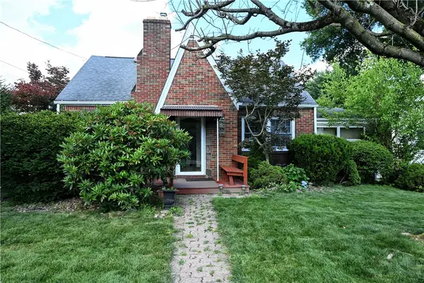 319 High St, Elizabeth Twp, PA 15037