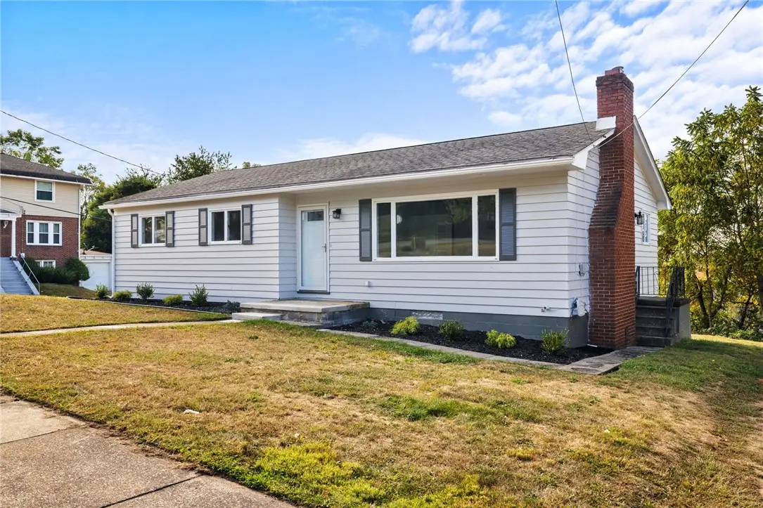 126 E Edison Avenue, New Castle, PA 16101 - #1