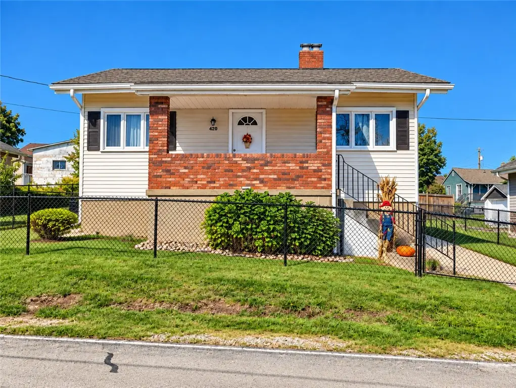 420 Plum Ave, New Kensington, PA 15068 - #1