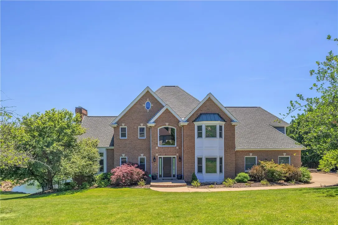 7 Hawthorne Ln, Irwin, PA 15642 - #1