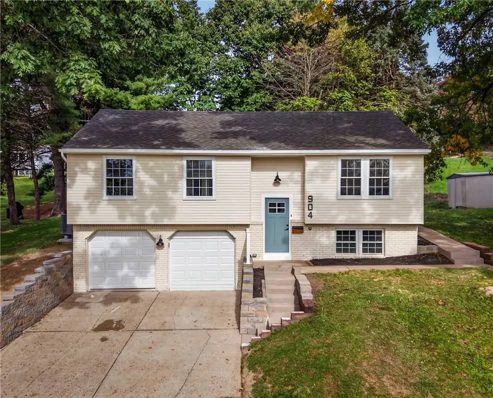 904 5th St, Baden, PA 15005 - #1