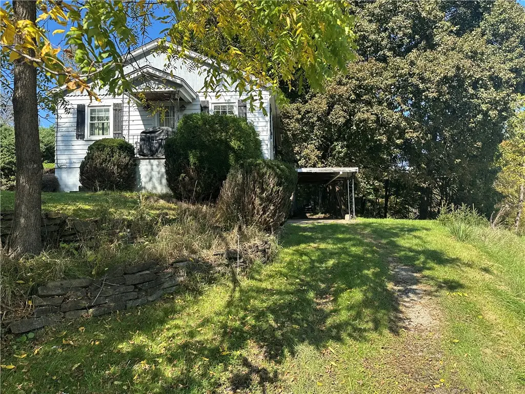 5604 Kemerer Hollow Rd, Murrysville, PA 15632 - #1