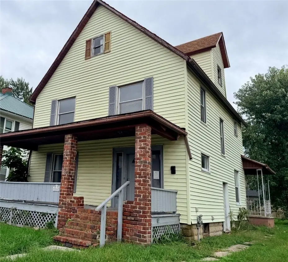 211 Cedar Ave, Sharon, PA 16146 - #1