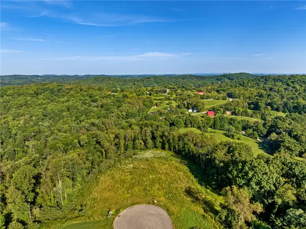 5 Acres Court, Murrysville, PA 15668