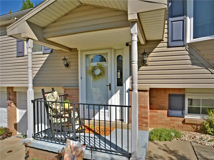349 Oak Rd, Pittsburgh, PA 15239 - #2