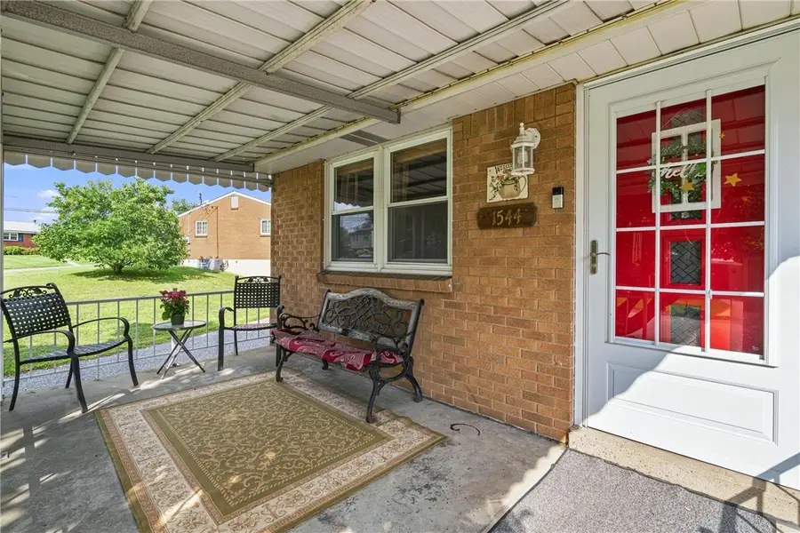 1544 Loretta Dr, Pittsburgh, PA 15235 - #2