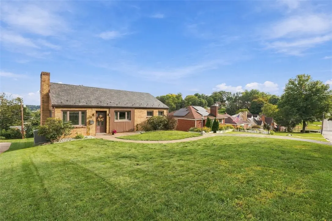 1118 Girard Rd, Pittsburgh, PA 15227 - #1