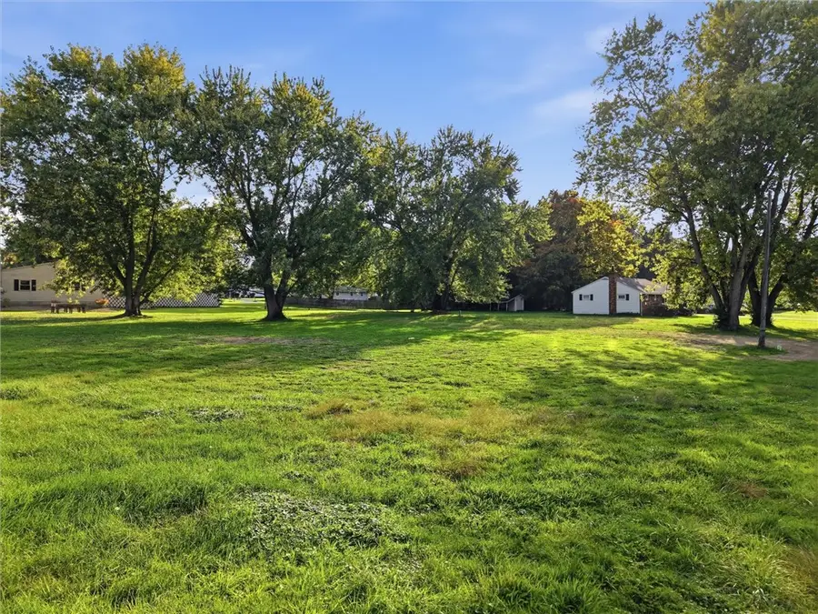 3802 Morefield Rd, Hermitage, PA 16148 - #3