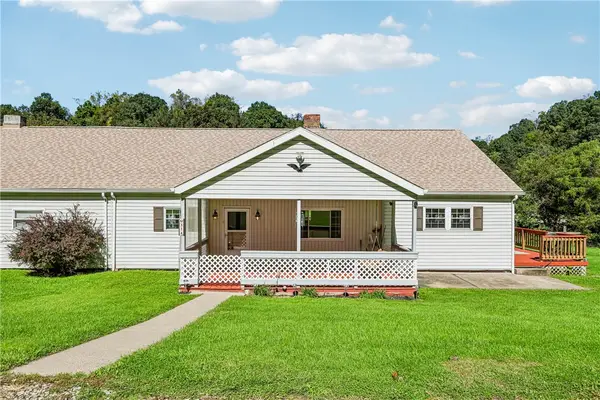 31 Daisy Ln #A, Daisytown, PA 15427