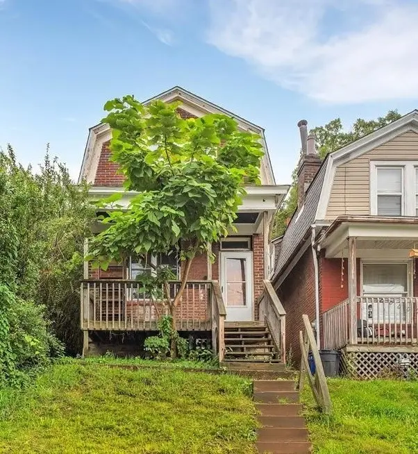2817 Shawhan Ave, Pittsburgh, PA 15226 - #1