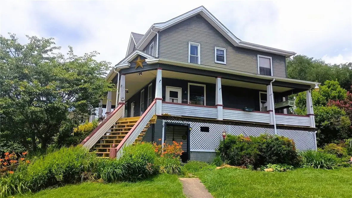 712 Depot St, Youngwood, PA 15697 - #1