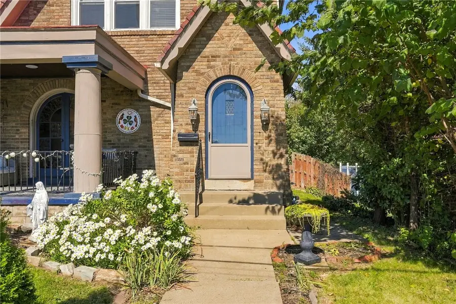 8 Chalfonte Ave, Pittsburgh, PA 15229 - #2