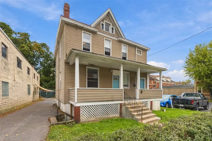 538 Baldwin St, Bridgeville, PA 15017 - #2