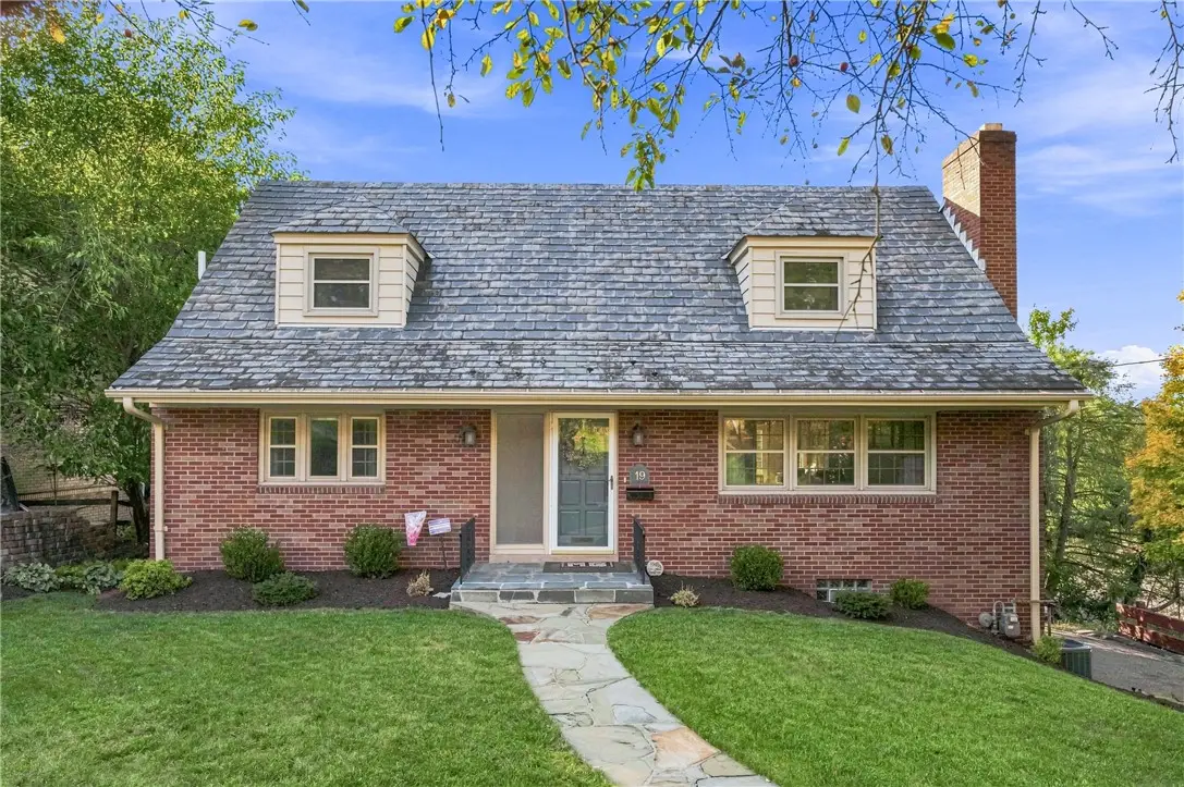 19 Sigrid Dr, Carnegie, PA 15106 - #1