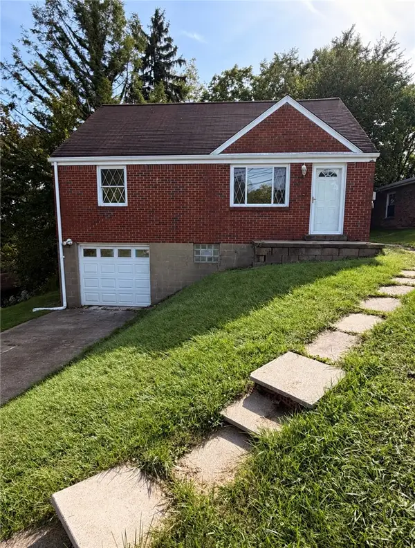 2542 Mohawk St, White Oak, PA 15131