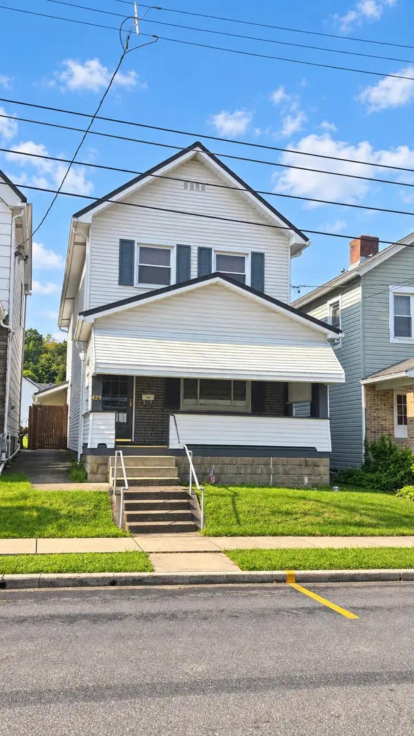 429 Longfellow Street, Vandergrift, PA 15690