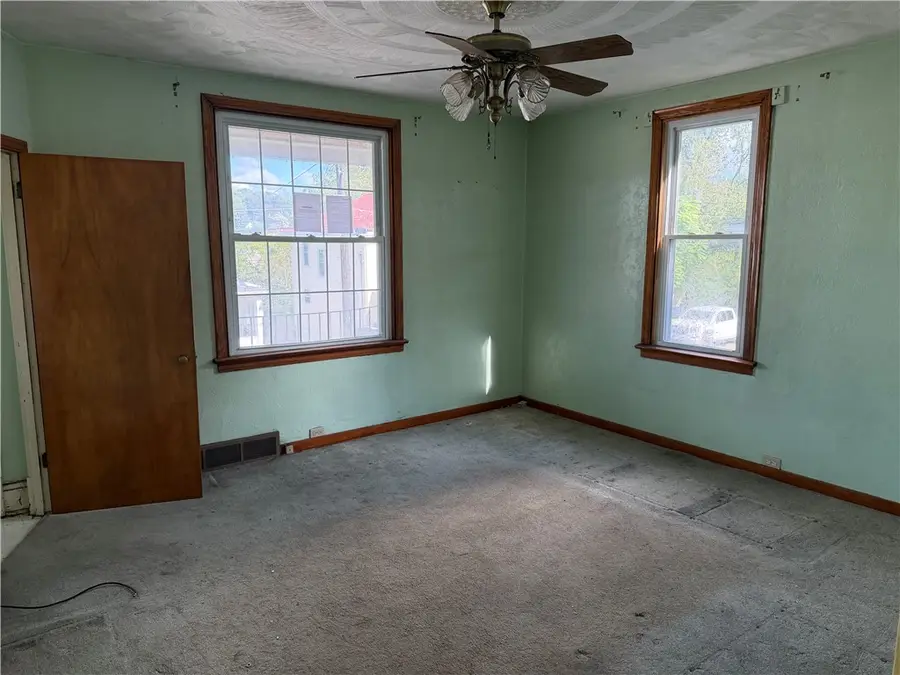 108 Brown Ave (aka 2612 Brown Ave), Grapeville, PA 15634 - #3