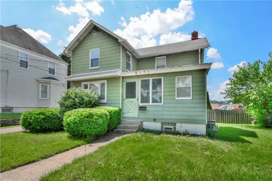 714 Main St, Coraopolis, PA 15108 - #2