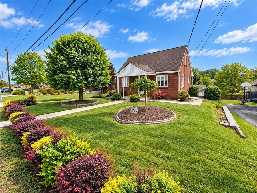 204 Dennis Street, Elizabeth, PA 15037 - #3