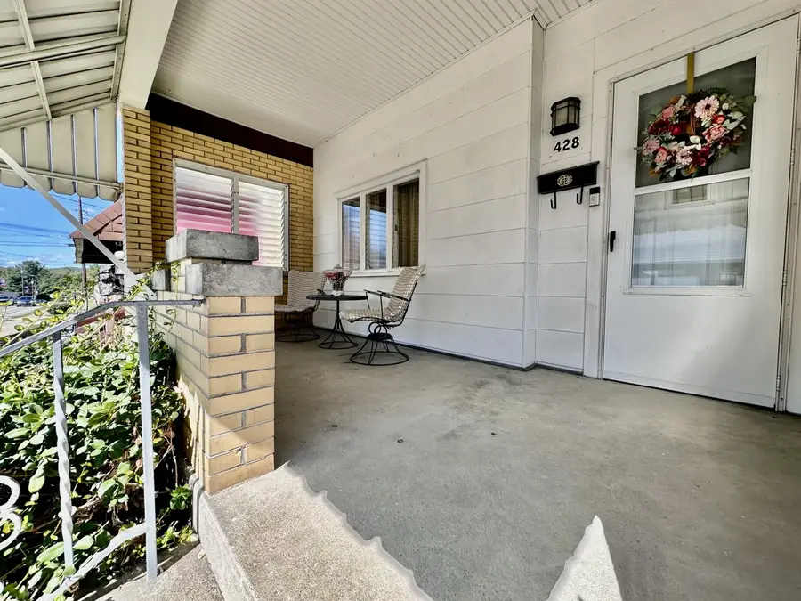 428 Longfellow Street, Vandergrift, PA 15690 - #2