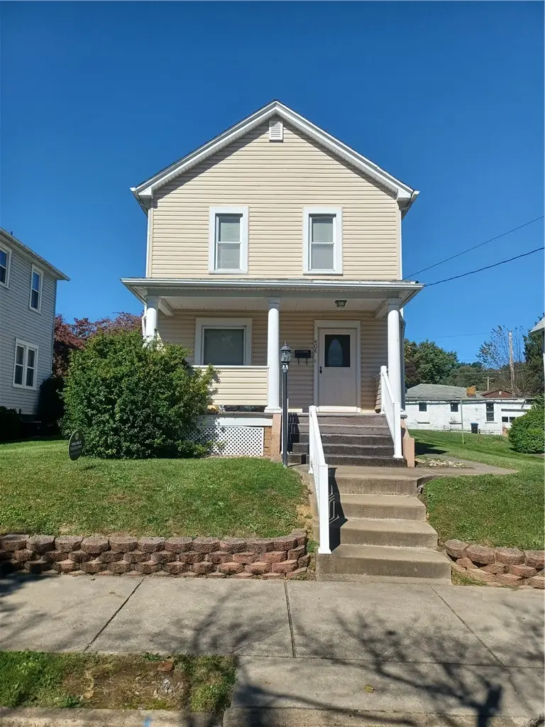 408 1st Ave, Ellwood City, PA 16117 - #1
