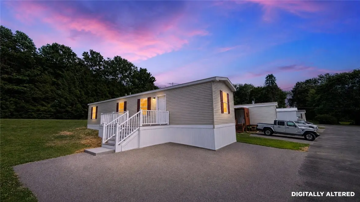 207 Cedar Ln, Valencia, PA 16059 - #1