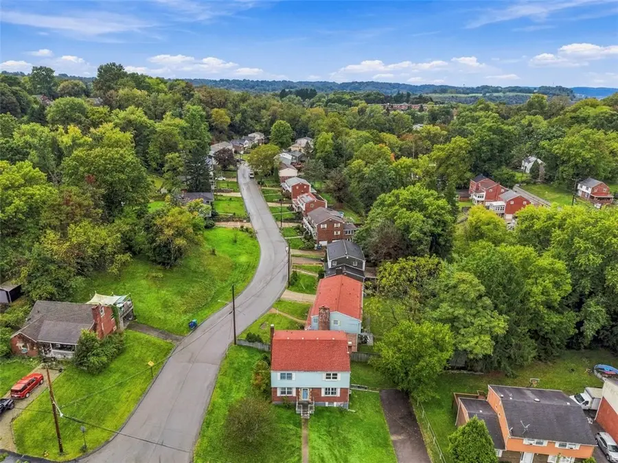 179 Sycamore Dr, Pittsburgh, PA 15235 - #3