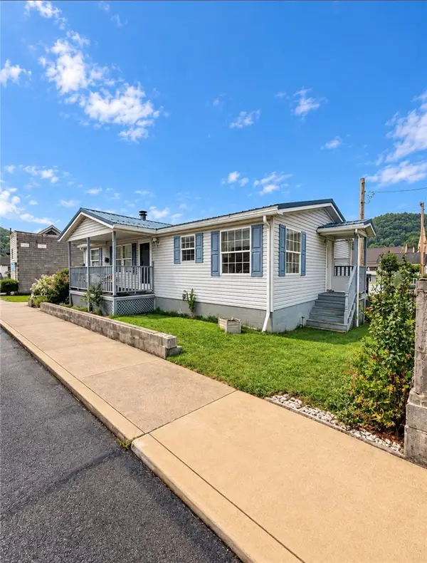 121 Locust Street, Johnstown, PA 15909
