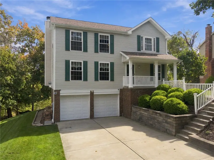 140 Slatewood Ct, Bethel Park, PA 15102 - #2