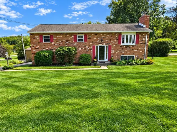 102 Carol Dr, Sarver, PA 16055