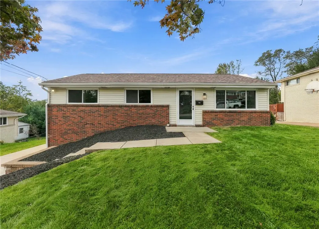 530 Niagara Dr, Irwin, PA 15642 - #1