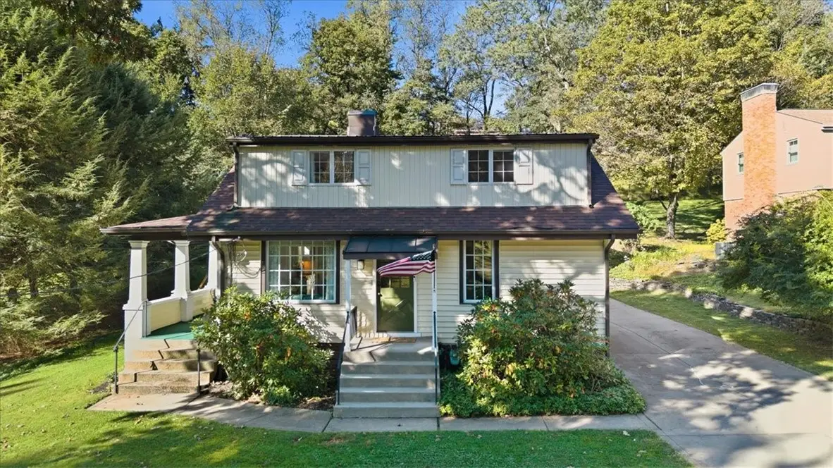 9735 Mccutcheon Ave, Pittsburgh, PA 15237 - #1
