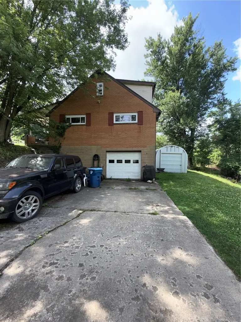 3 Arnold Dr, Verona, PA 15147 - #2