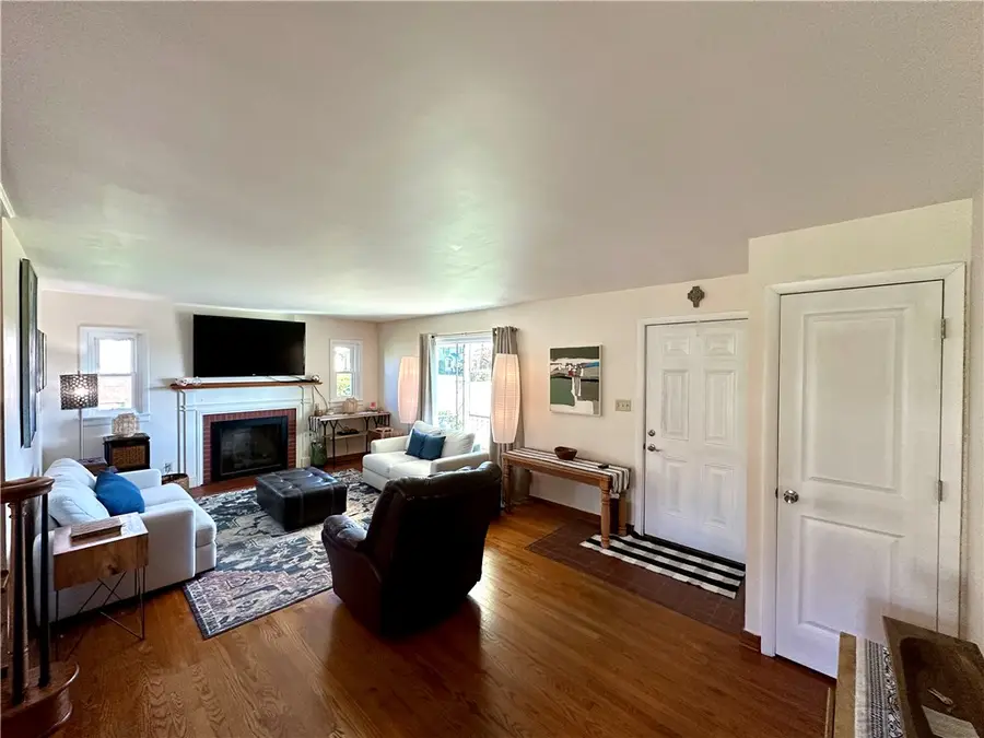 212 W Fairmont Ave, New Castle, PA 16105 - #3
