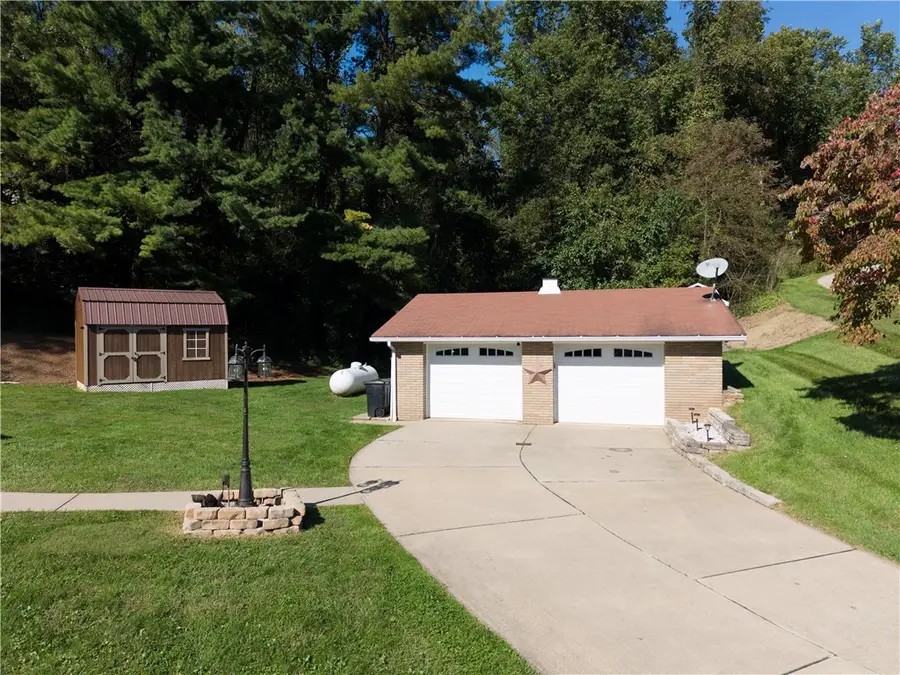2423 Manown Rd, Monongahela, PA 15063 - #2