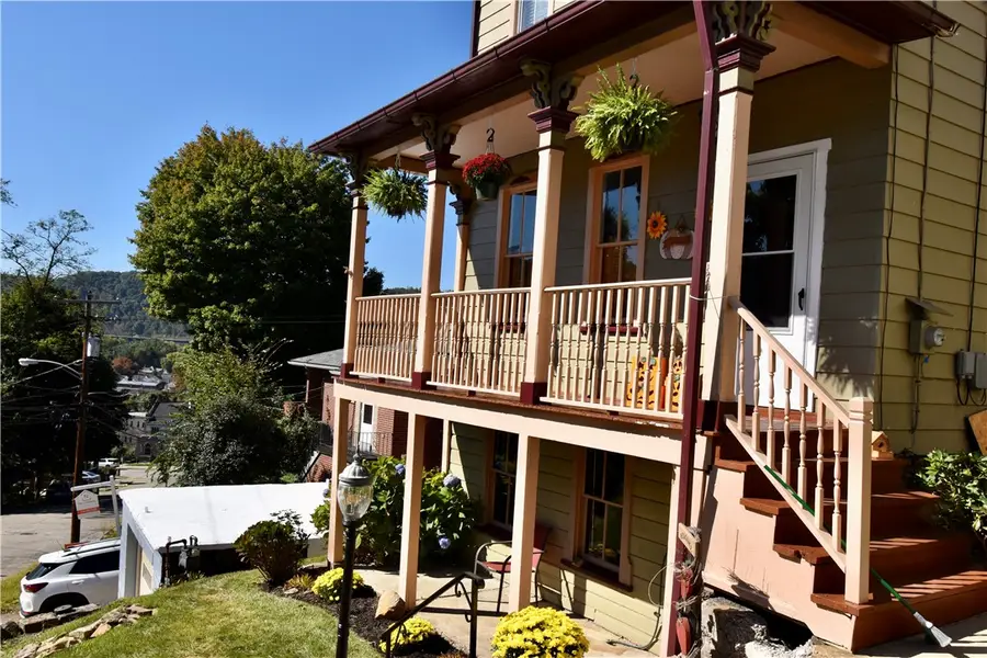 121 Washington St, Freeport, PA 16229 - #2