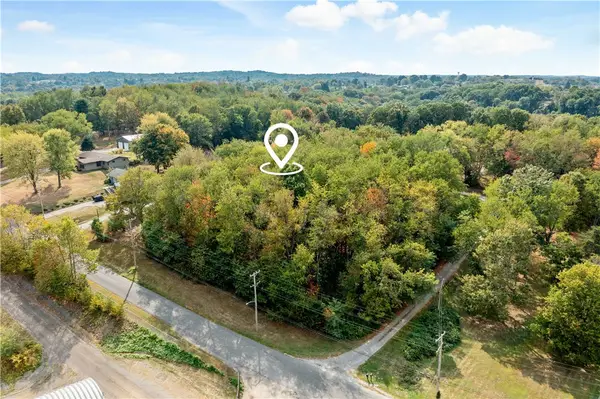 1924 Sohn Rd, Aliquippa, PA 15001