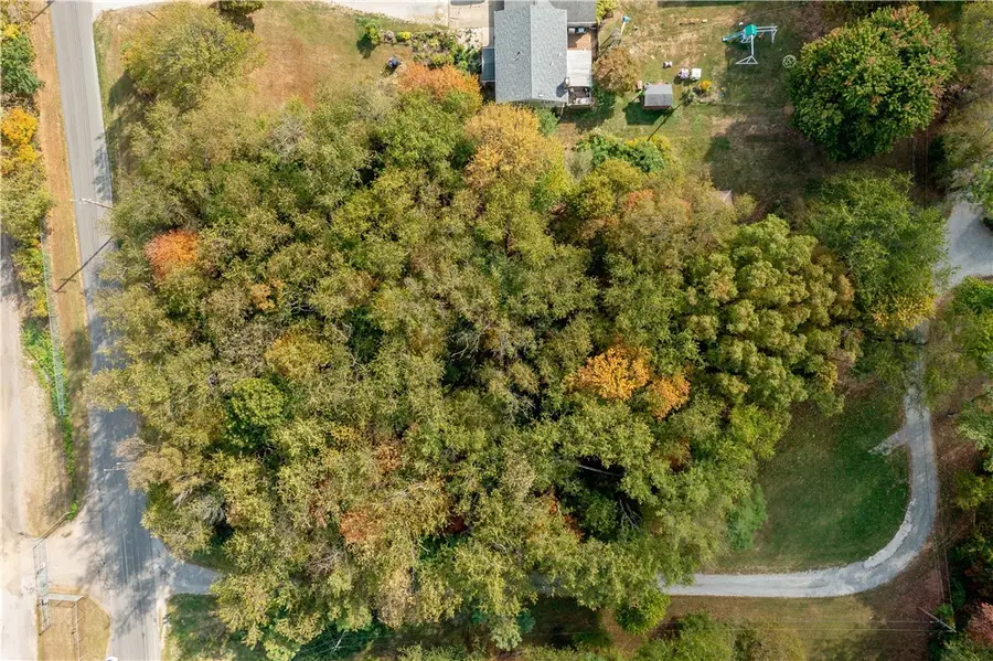 1924 Sohn Rd, Aliquippa, PA 15001 - #2